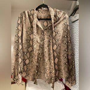 Women’s Stella & Dot snake print blouse
